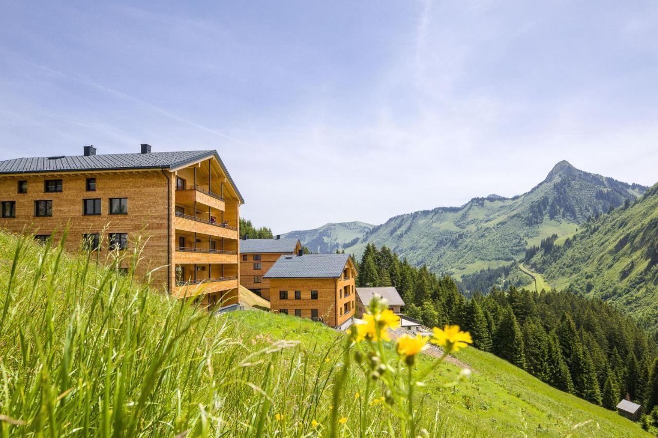 Alpenstolz Damuels Haus 3 - Stilvoll Urlauben In Den Bergen Apartment Luaran gambar